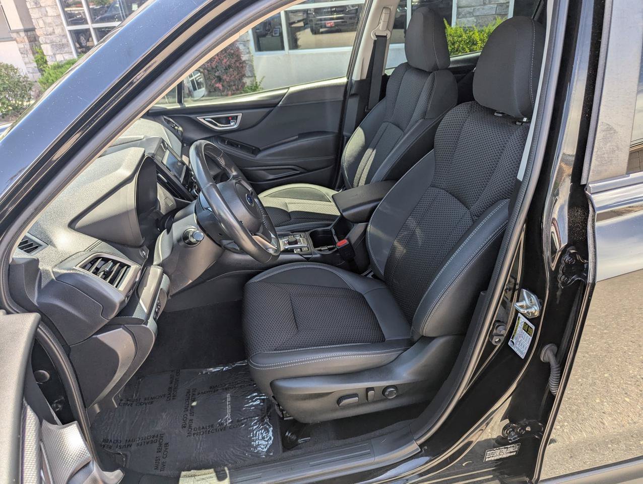 Used 2023 Subaru Forester Premium AWD/4WD image 11