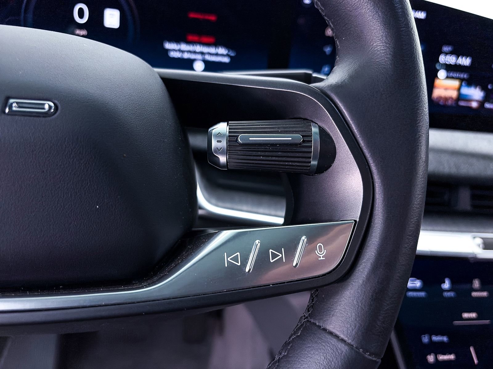 Used 2024 Lucid Air Touring AWD/4WD image 30