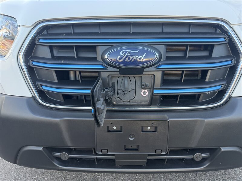 Used 2023 Ford E-Transit Medium Roof RWD image 18