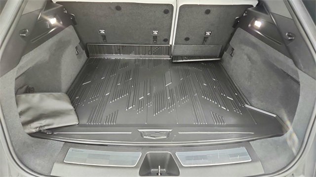 Used 2024 Cadillac Lyriq Luxury image 15