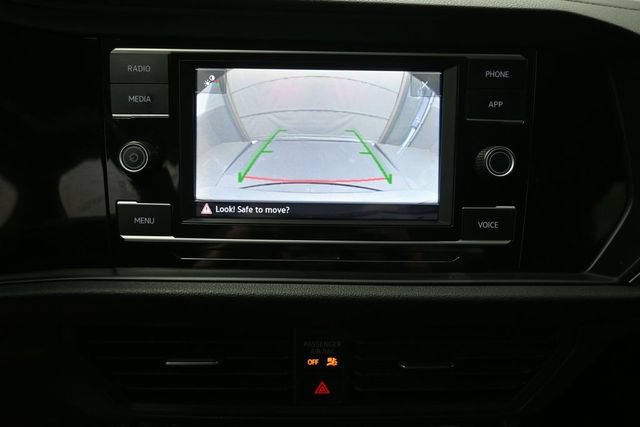 Used 2023 Volkswagen Jetta SE FWD image 4