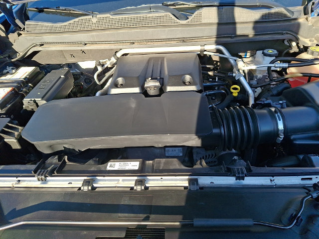 Certified 2023 Chevrolet Colorado ZR2 w/ ZR2 Convenience Package III AWD/4WD image 28