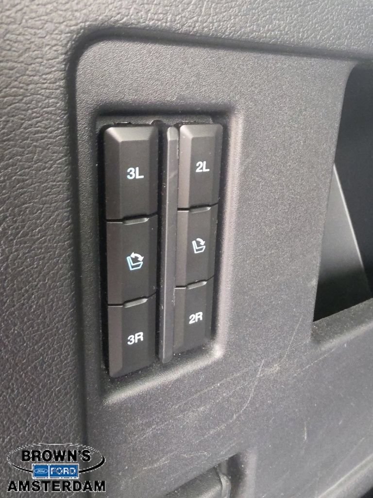 Used 2024 Ford Expedition Max Platinum AWD/4WD image 11