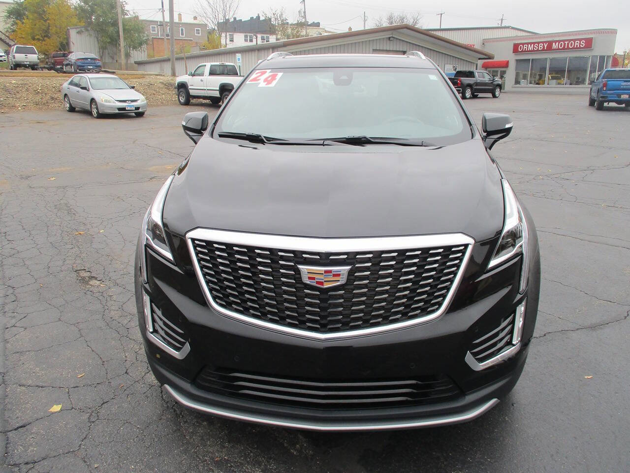 Used 2024 Cadillac XT5 Premium Luxury image 2