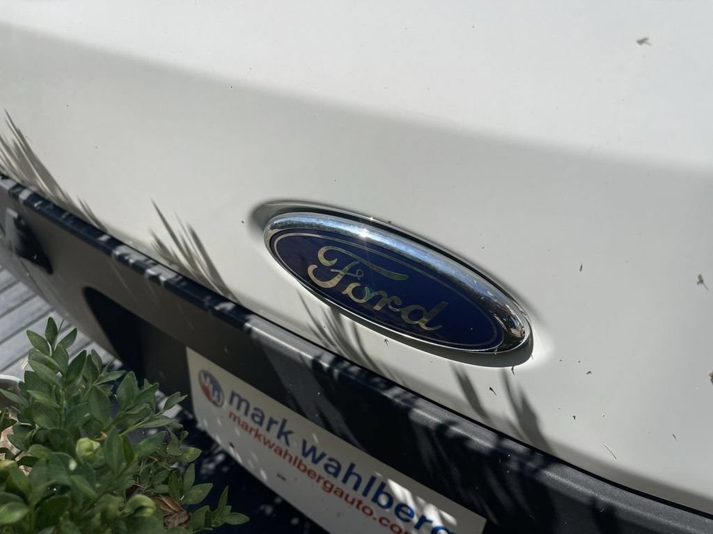 Used 2019 Ford Transit 150 148 Low Roof RWD image 11