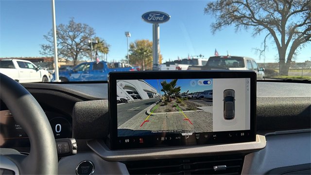 New 2025 Ford Explorer Active w/ Active Comfort Package image 10