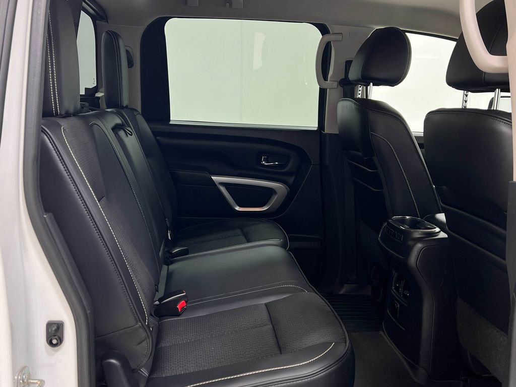 Used 2017 Nissan Titan PRO-4X AWD/4WD image 33