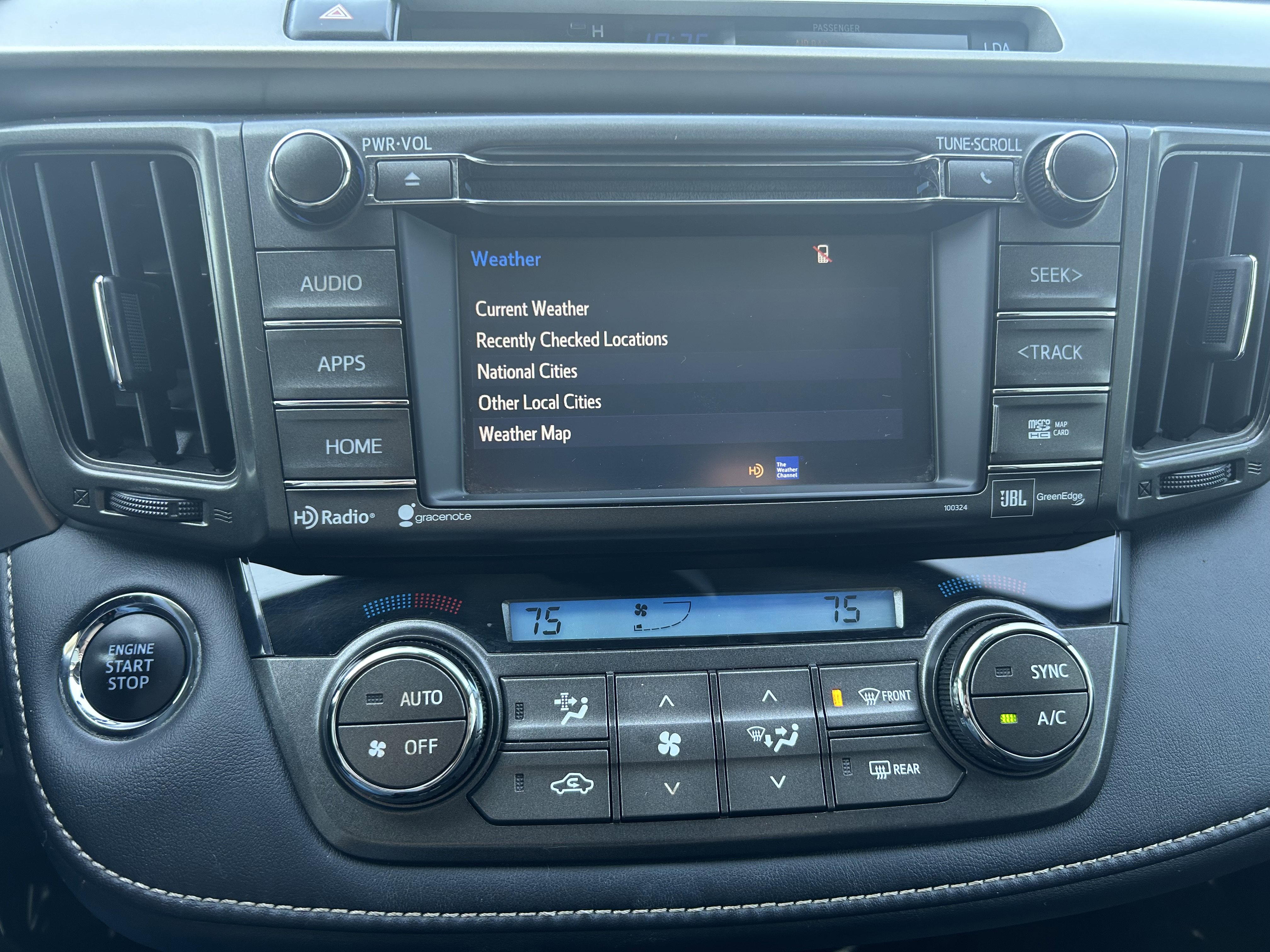 Used 2015 Toyota RAV4 Limited image 19