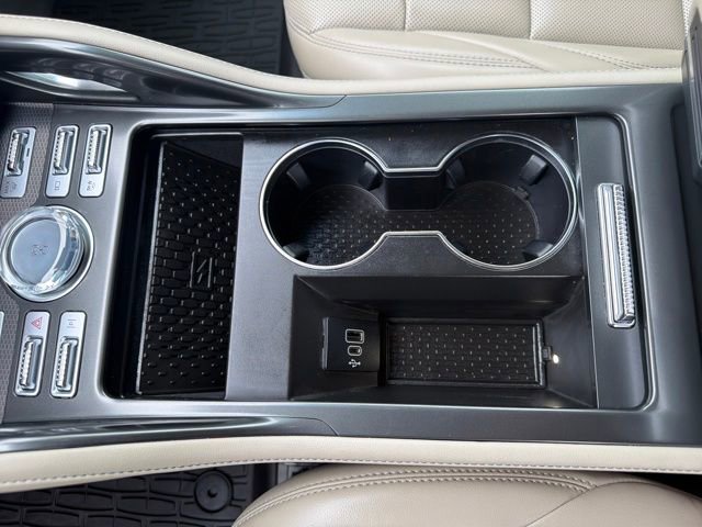 Used 2024 Lincoln Nautilus Premier image 30