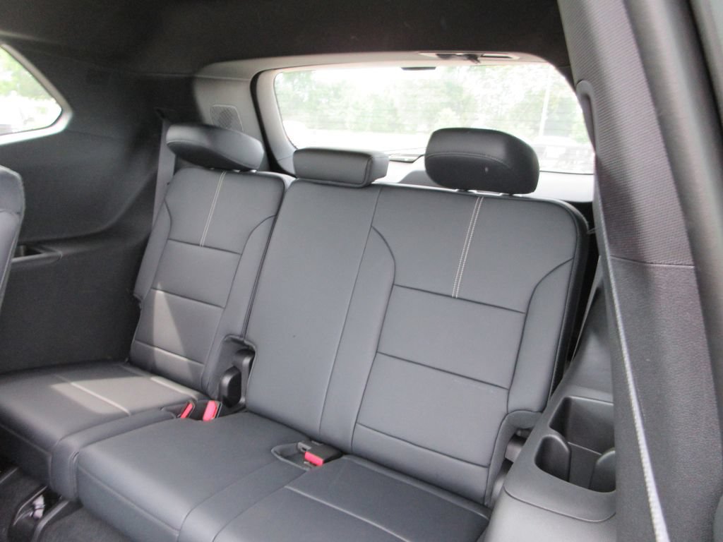 New 2027 GMC Acadia Elevation w/ Black Edition FWD image 11