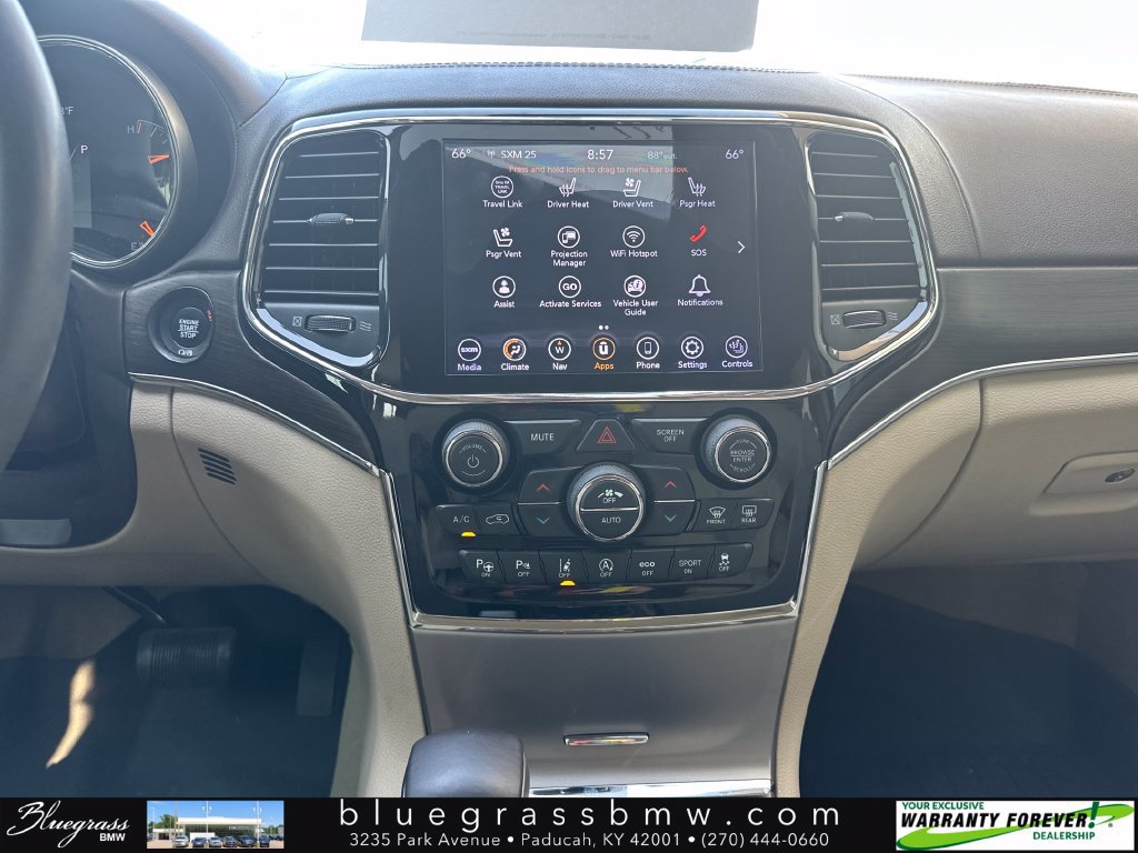 Used 2020 Jeep Grand Cherokee Overland AWD/4WD image 16