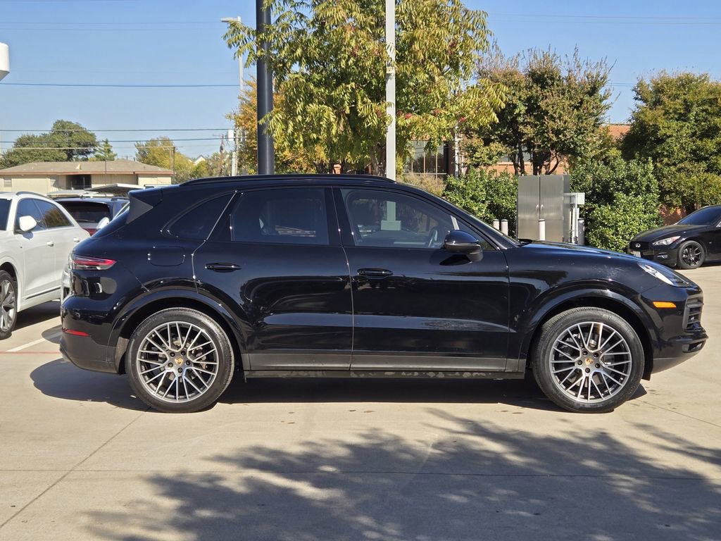 Used 2022 Porsche Cayenne image 5