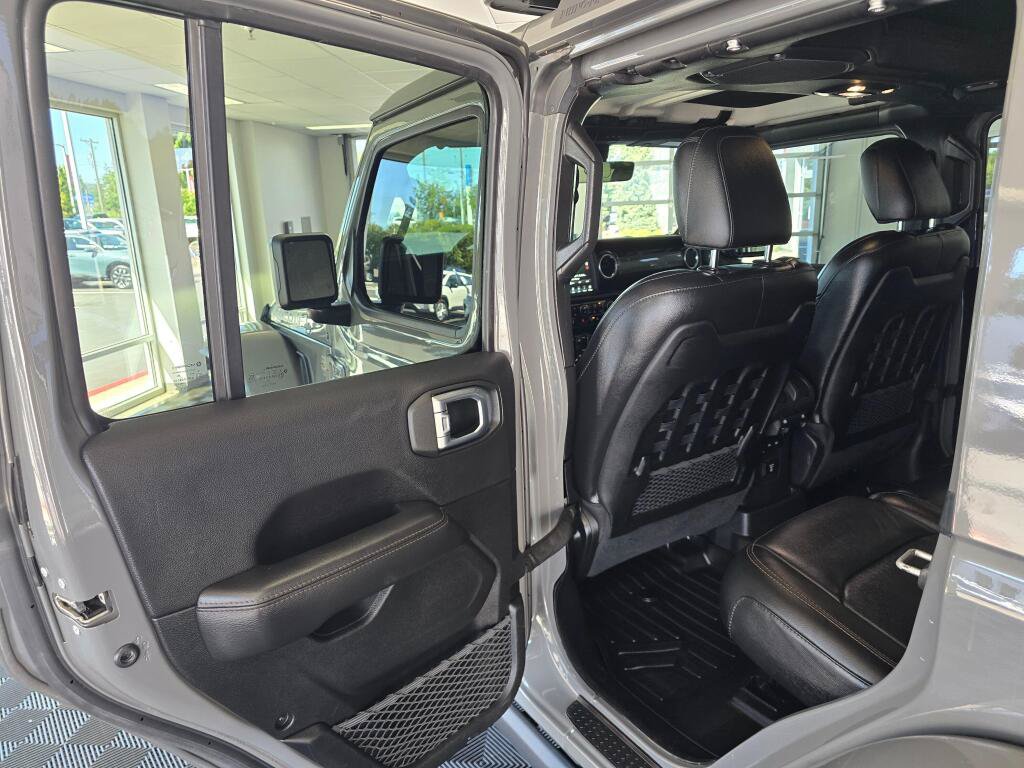Used 2021 Jeep Wrangler Unlimited Rubicon AWD/4WD image 38