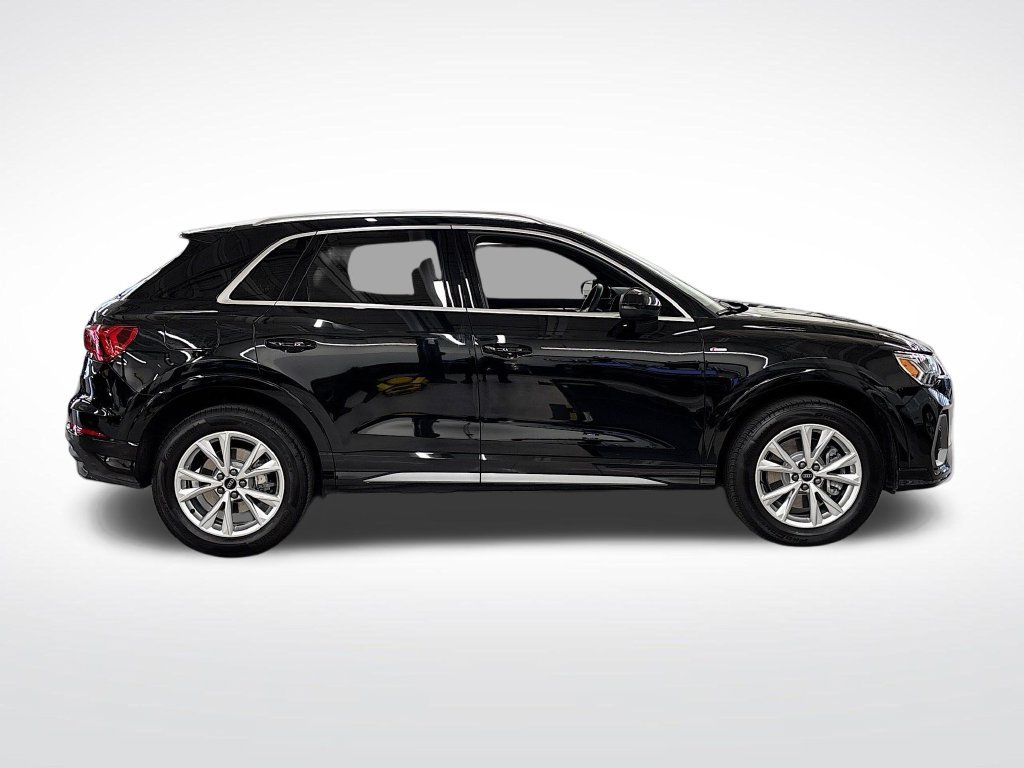 Used 2025 Audi Q3 2.0T Premium w/ Convenience Package AWD/4WD image 6