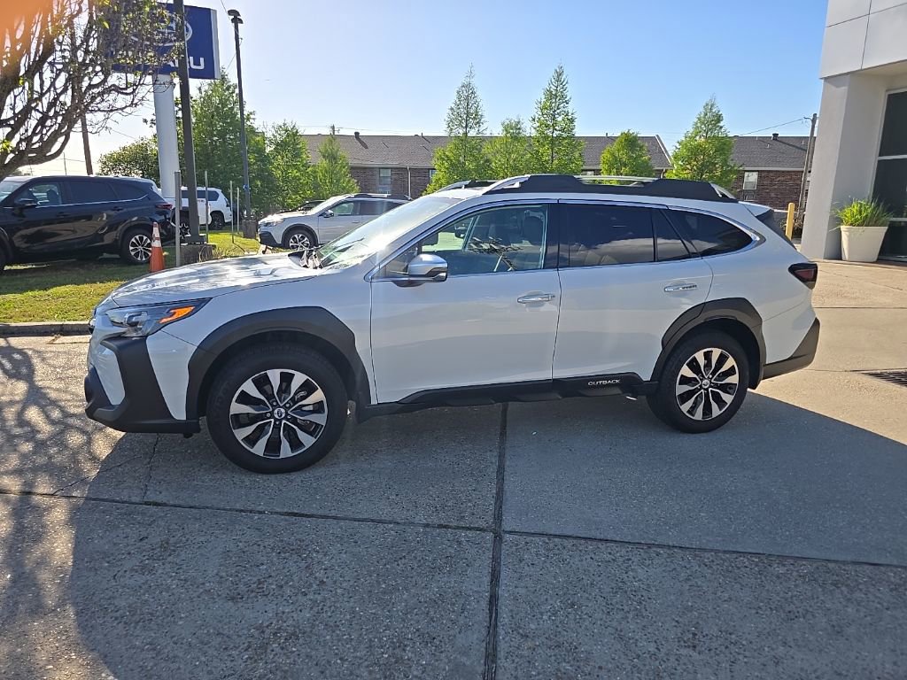 Used 2025 Subaru Outback Touring AWD/4WD image 14