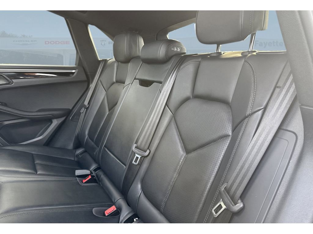 Used 2024 Porsche Macan Turbo image 19