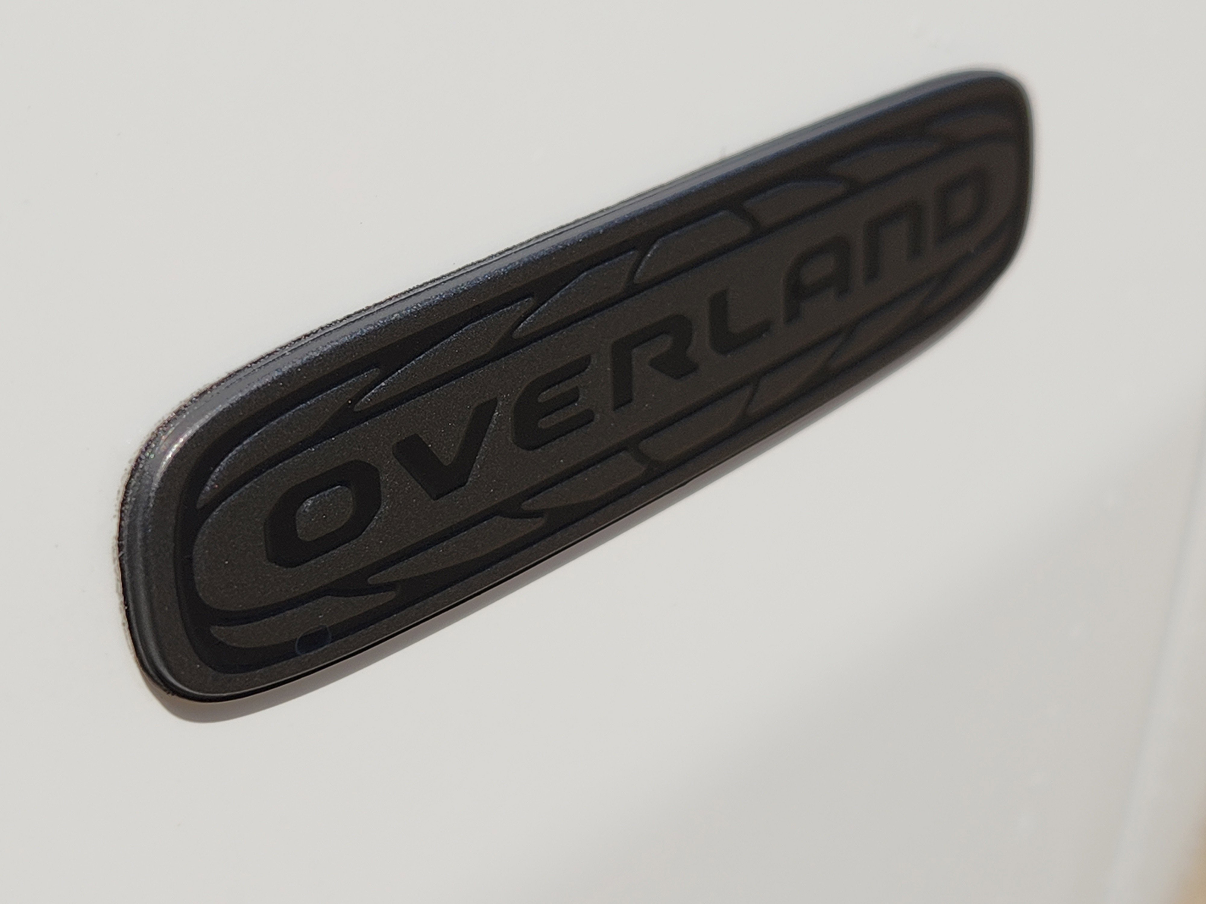 New 2026 Jeep Cherokee Overland w/ Advanced Pro Tech Group AWD/4WD image 8