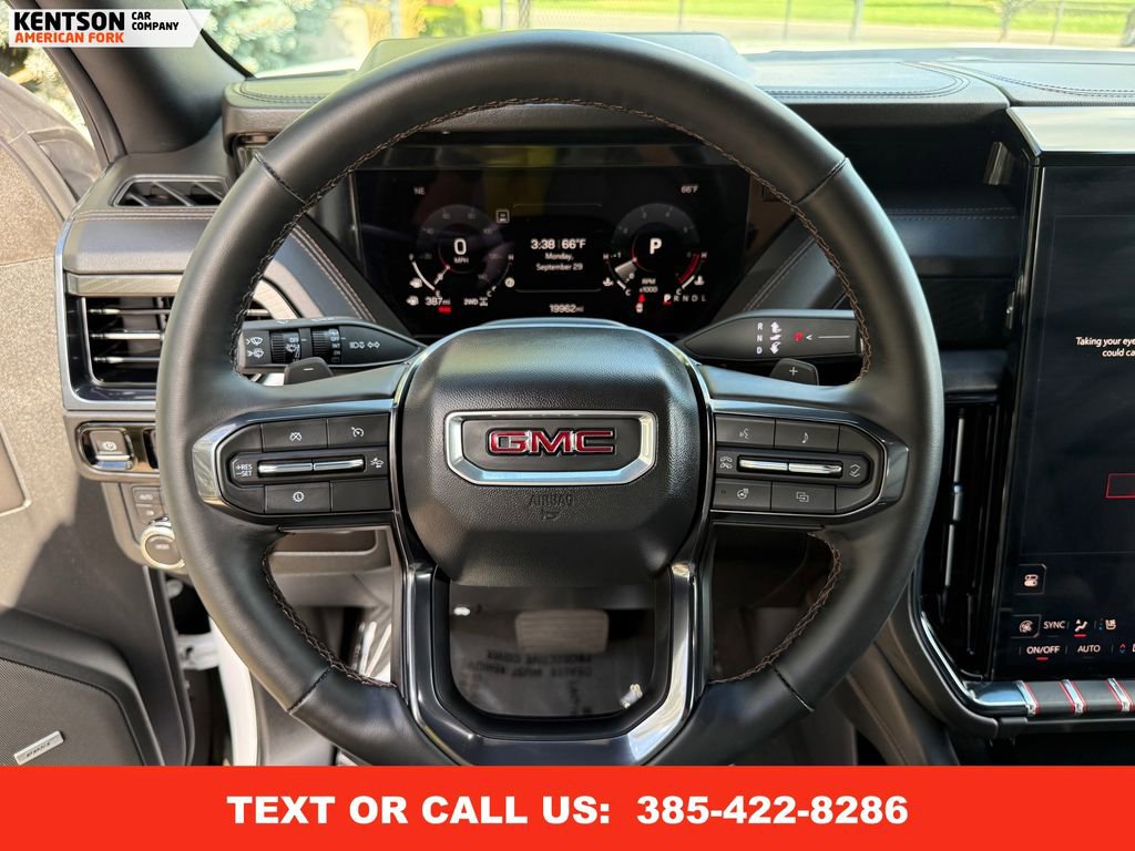 Used 2025 GMC Yukon XL AT4 image 15
