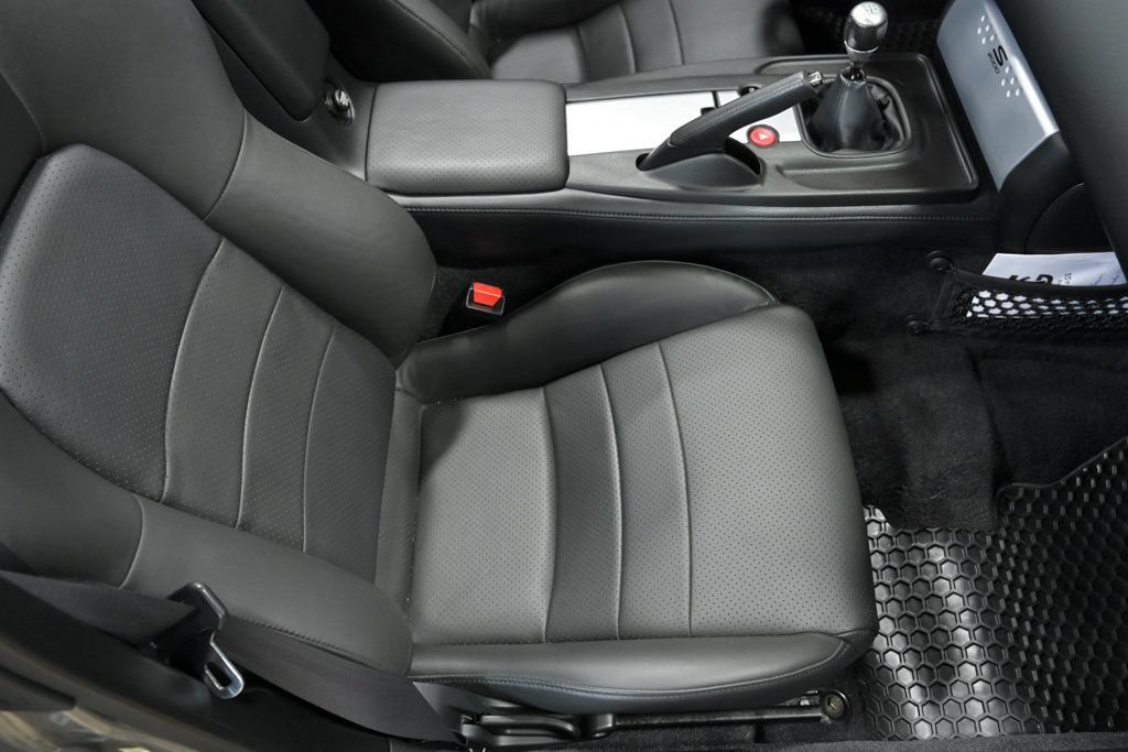 Used 2005 Honda S2000 image 38