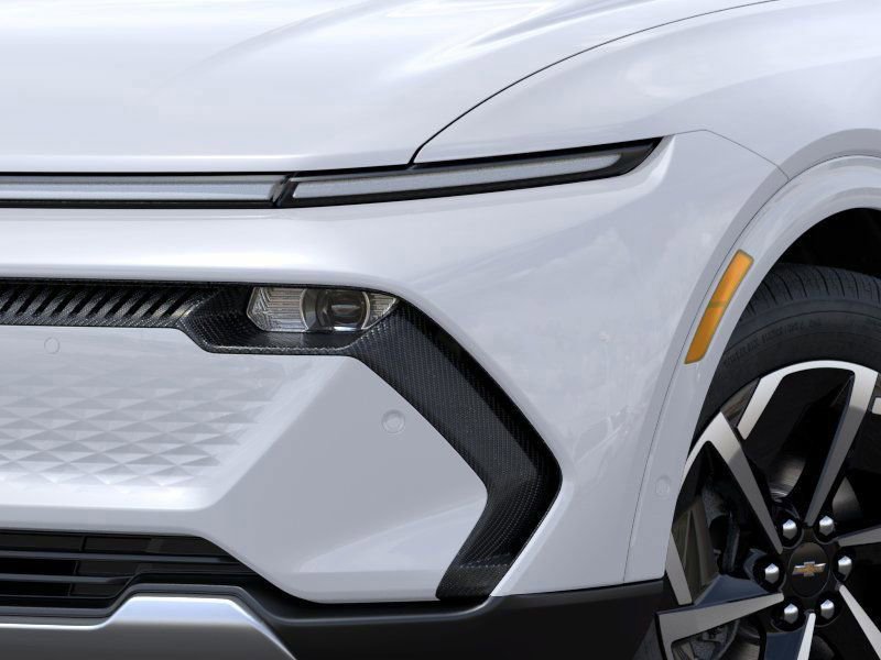 New 2025 Chevrolet Equinox EV LT image 10