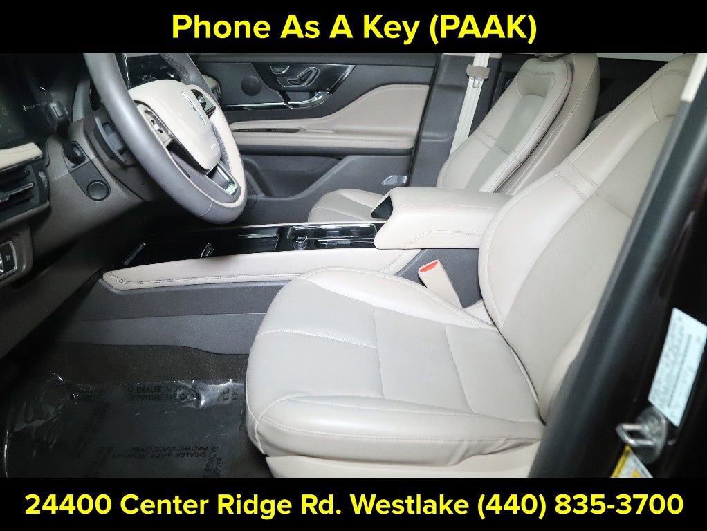 Certified 2023 Lincoln Corsair AWD w/ Equipment Group 101A image 16