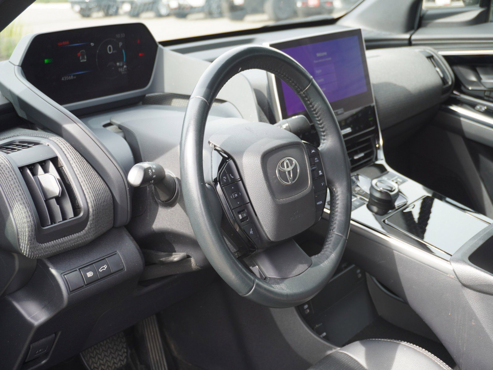 Used 2023 Toyota bZ4X Limited image 21