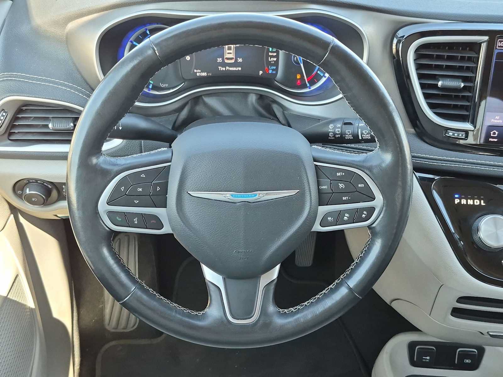 Used 2021 Chrysler Pacifica Touring-L FWD image 21