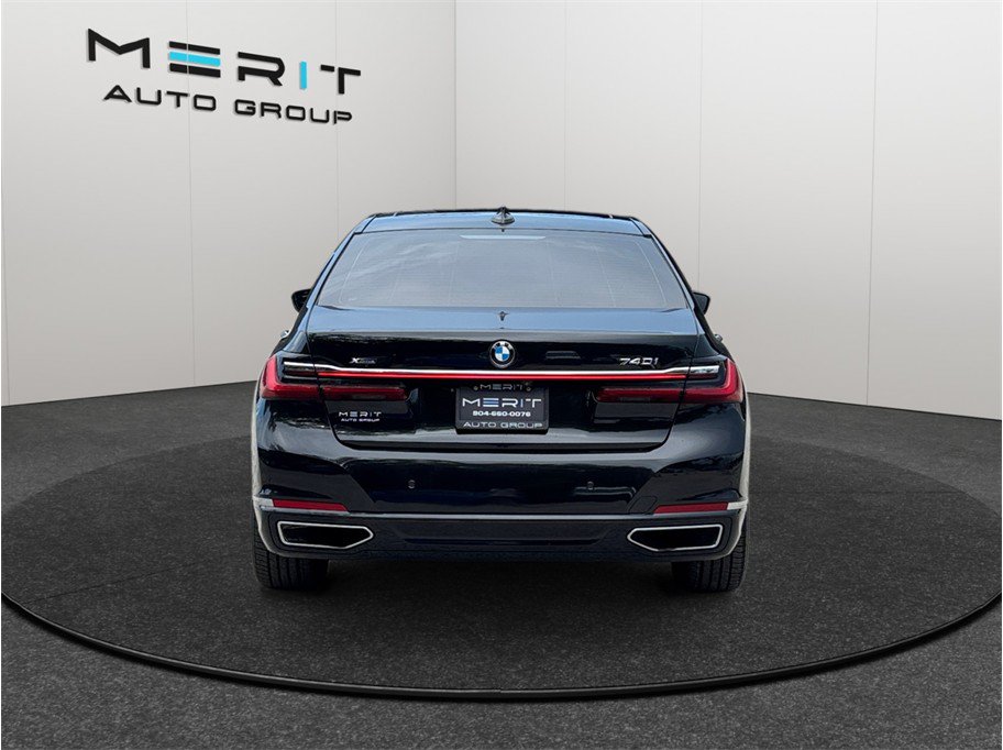 Used 2021 BMW 740i xDrive AWD/4WD image 8