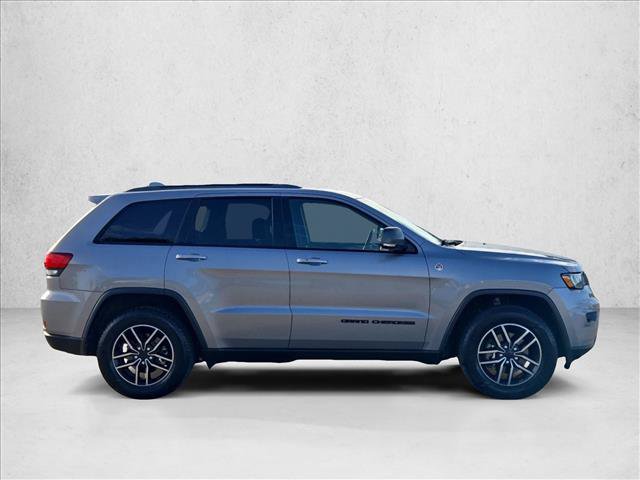 Used 2019 Jeep Grand Cherokee Trailhawk AWD/4WD image 4