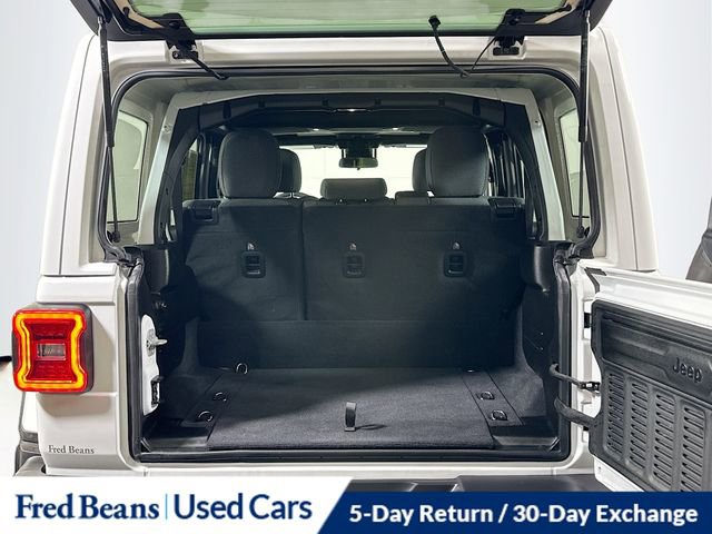 Used 2025 Jeep Wrangler Unlimited Sahara image 26