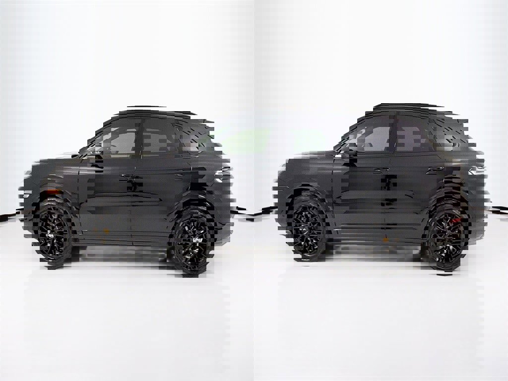 New 2026 Porsche Cayenne image 2