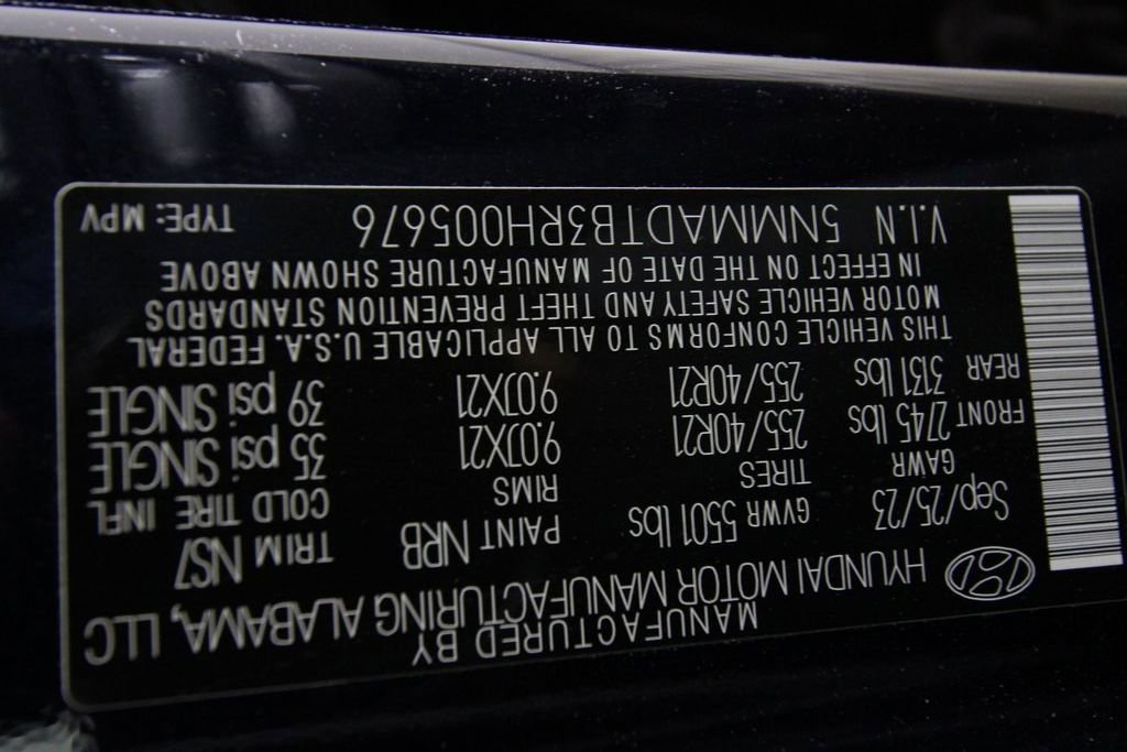 Used 2024 Genesis GV70 2.5T w/ Sport Prestige Package image 30