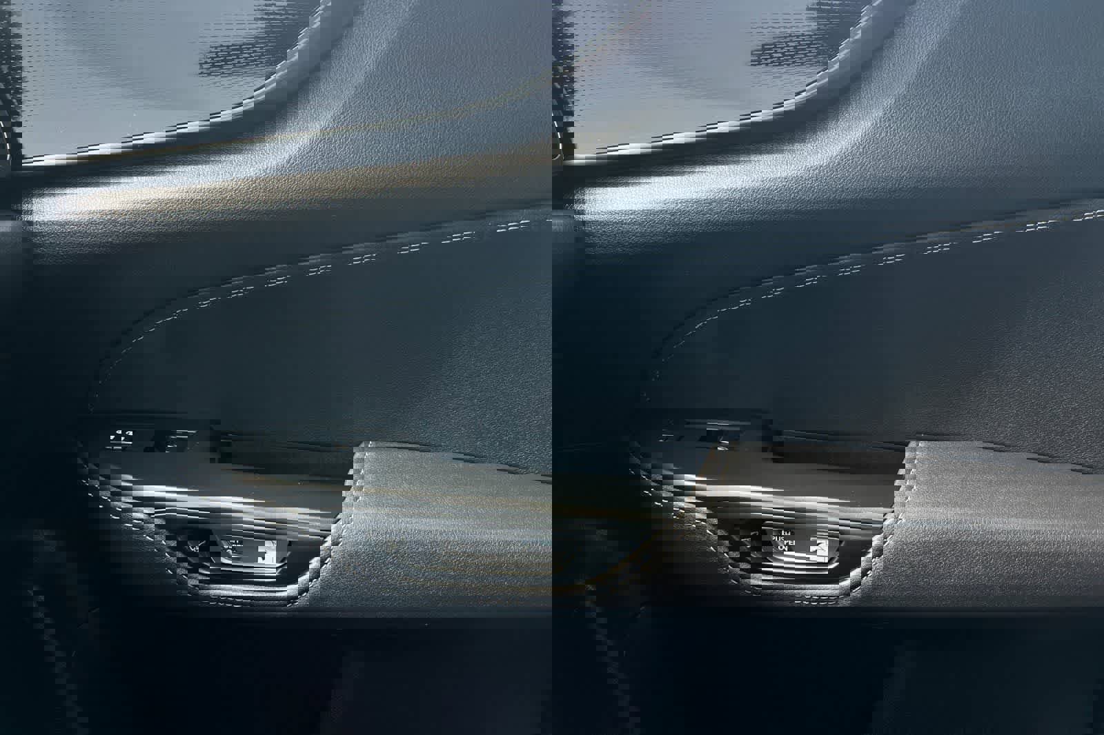 Used 2022 Lexus NX 250 FWD w/ Accessory Package 2 image 21