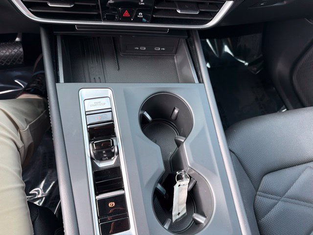Certified 2025 Volkswagen Atlas SE AWD/4WD image 8