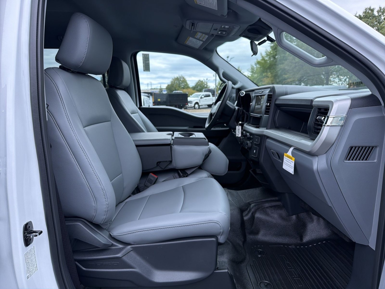 New 2027 Ford F350 XL w/ FX4 Off-Road Package AWD/4WD image 24