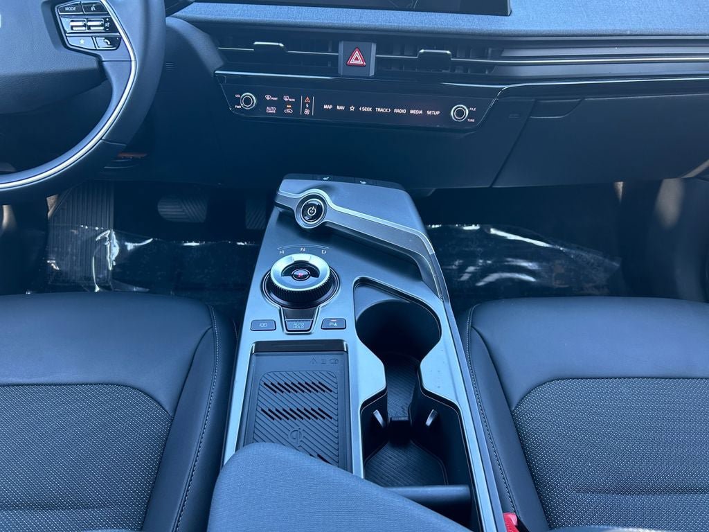 Used 2024 Kia EV6 Light RWD image 13