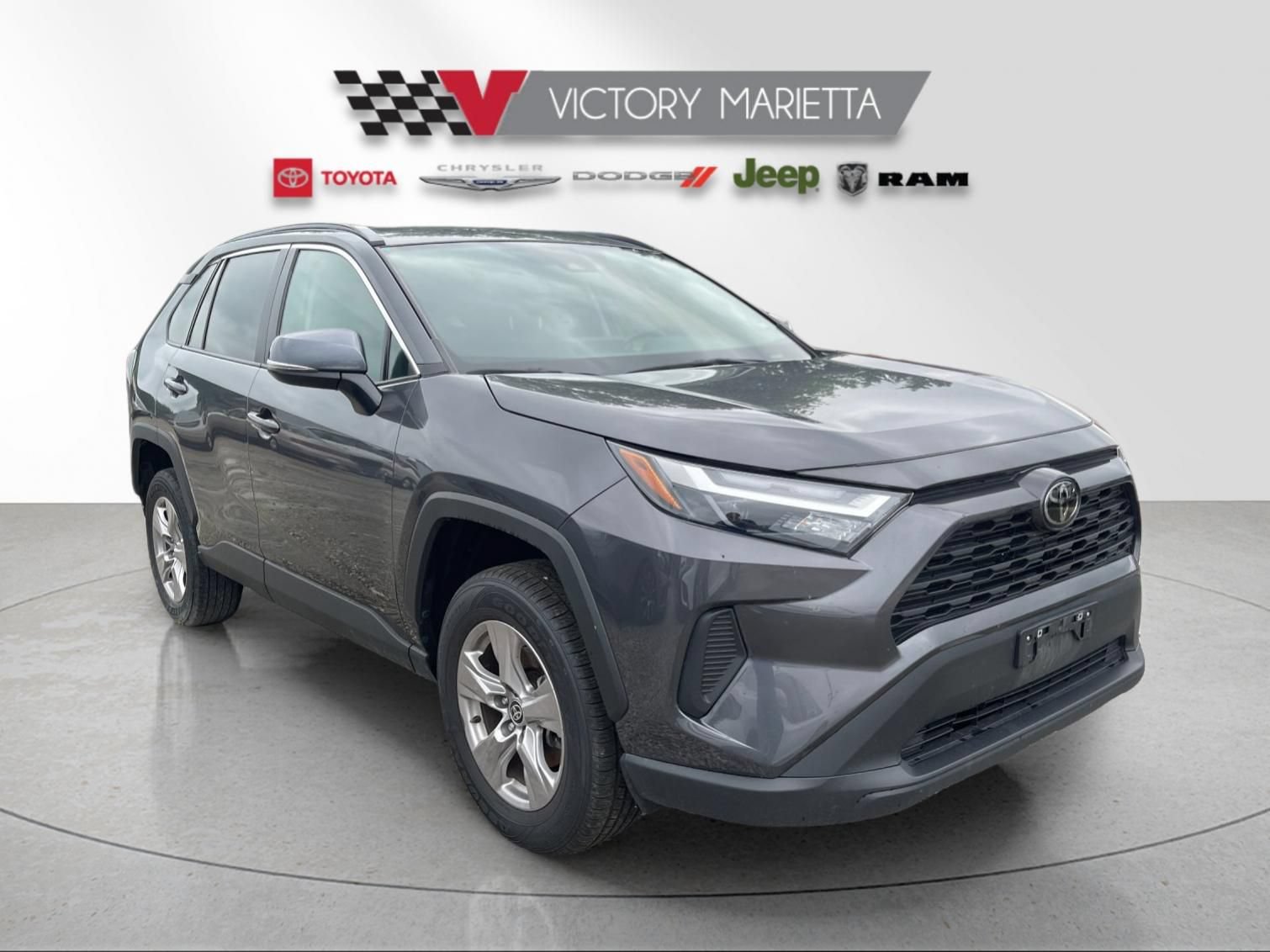 Used 2024 Toyota RAV4 XLE FWD image 6