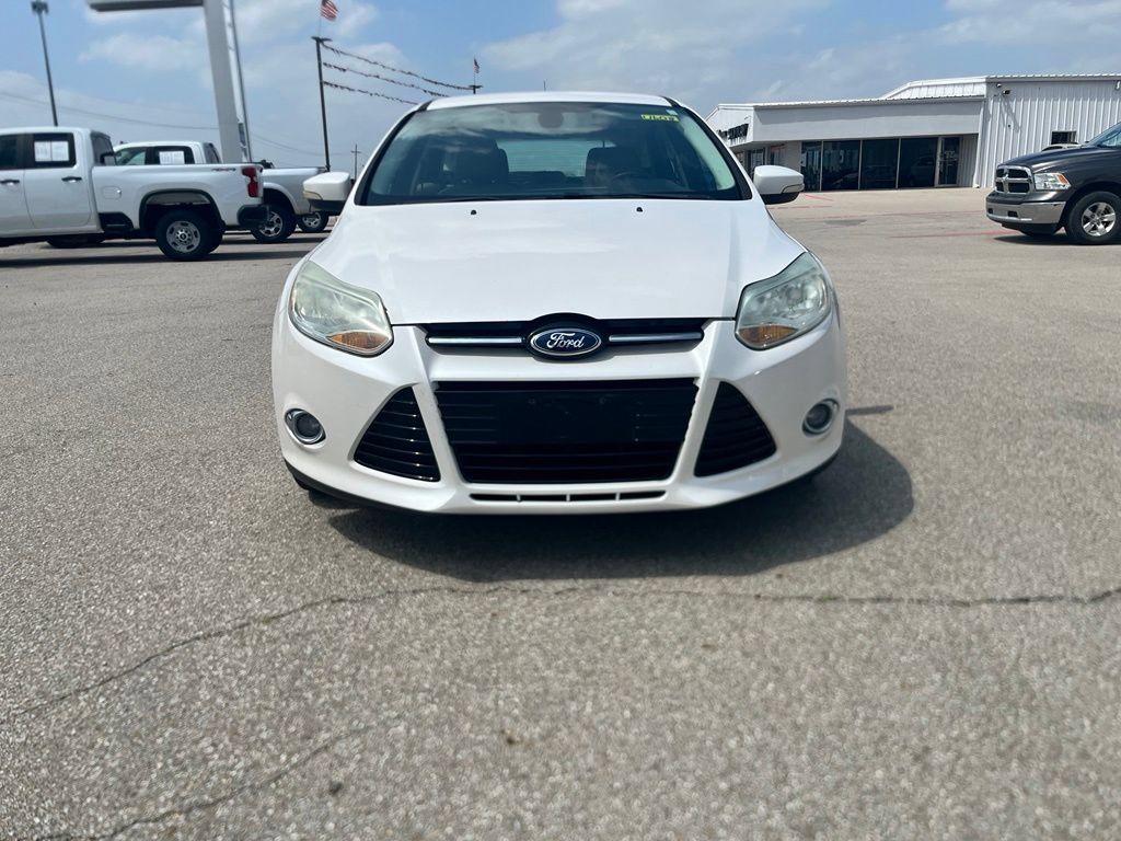 Used 2012 Ford Focus SEL FWD image 2