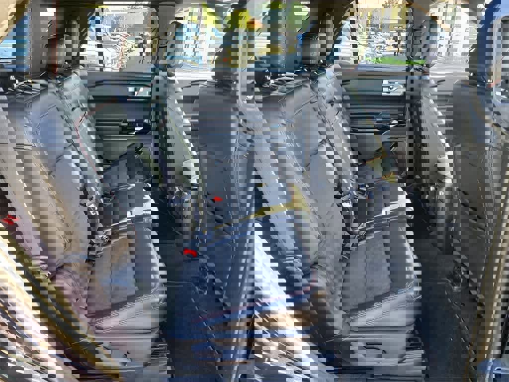 Certified 2022 Ford Explorer ST-Line w/ Class IV Trailer Tow Package image 15