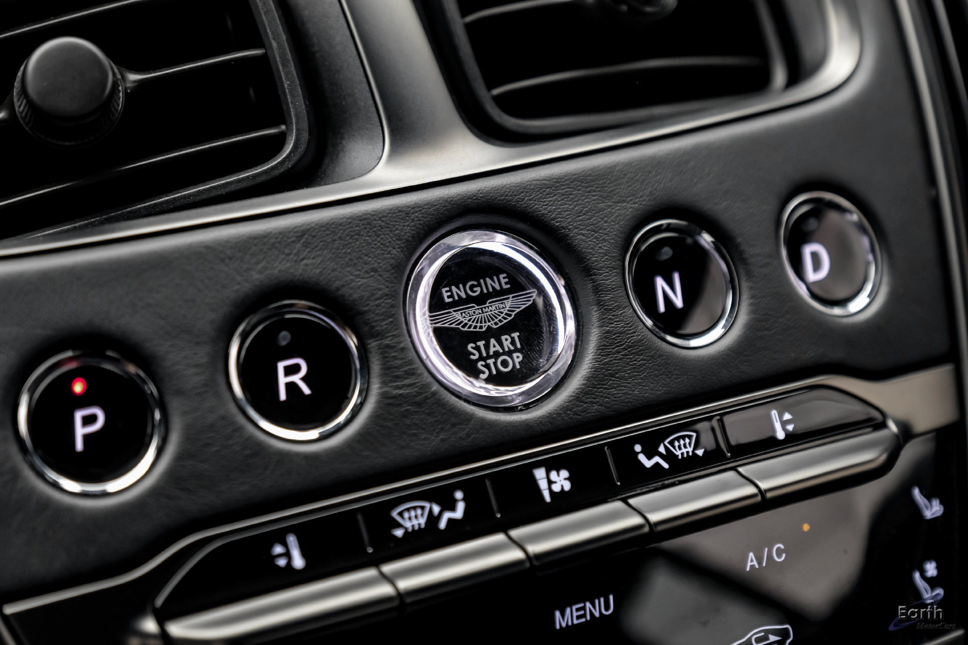 Used 2019 Aston Martin DBS Superleggera RWD image 73