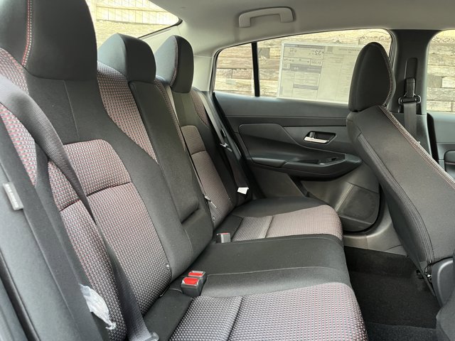 New 2026 Nissan Sentra SR w/ Floor Mat Package FWD image 9