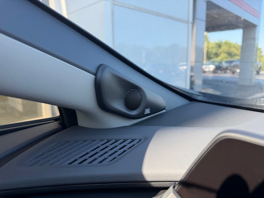 New 2026 Toyota Prius Limited FWD image 20