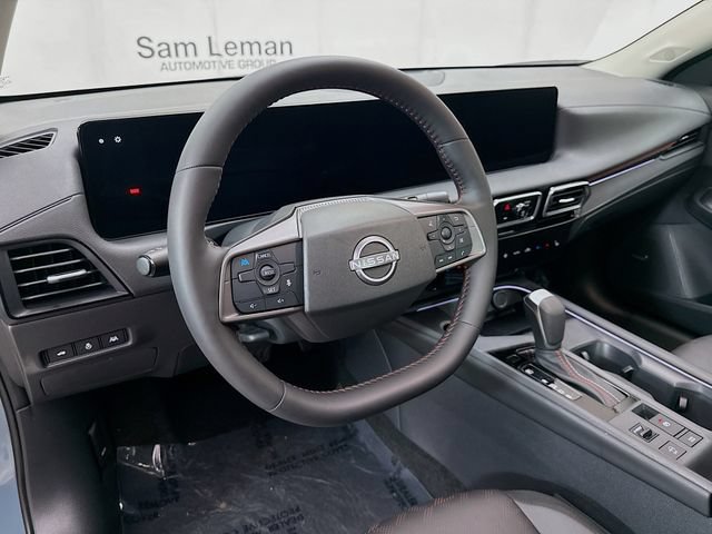 Used 2026 Nissan Sentra SR w/ SR Premium Package FWD image 9