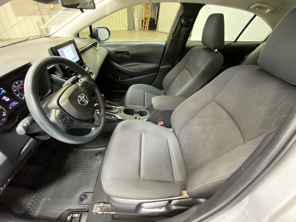 Used 2024 Toyota Corolla LE FWD image 21