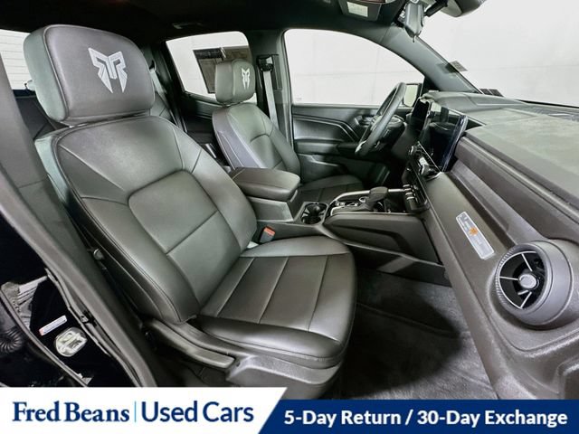 Used 2026 Chevrolet Colorado Trail Boss AWD/4WD image 32