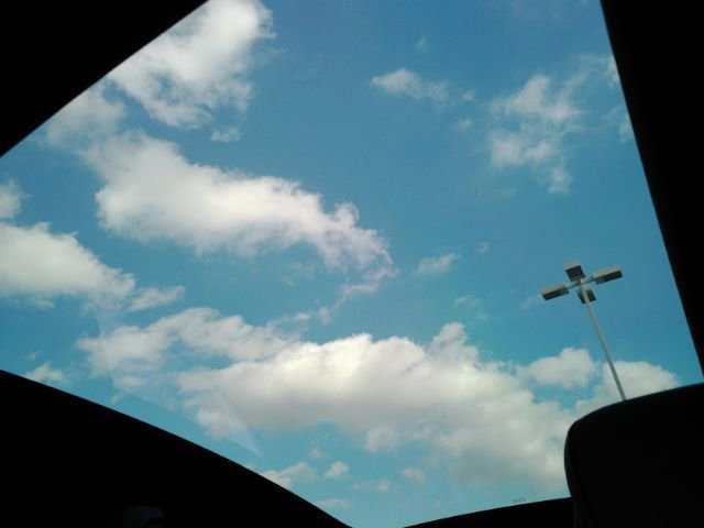 Used 2022 Porsche Taycan image 7