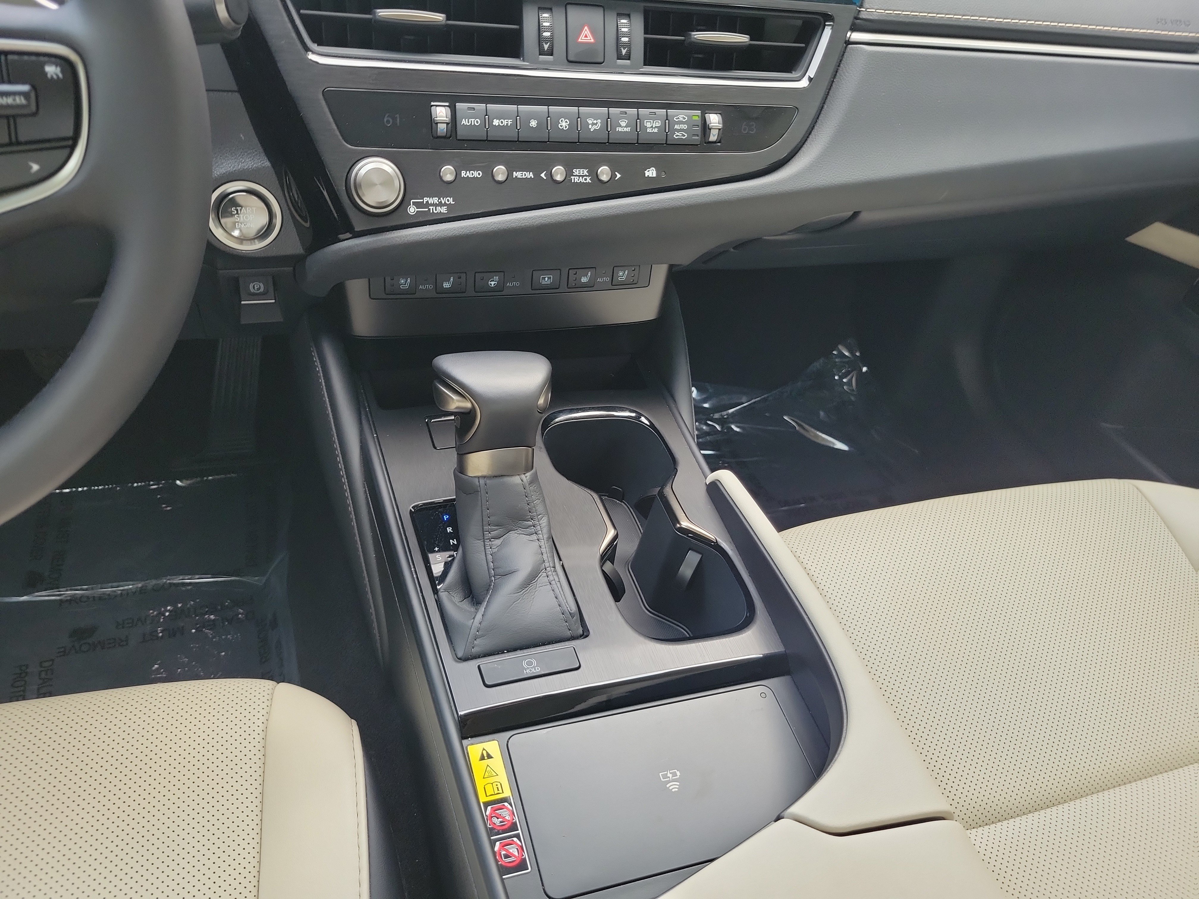 Used 2025 Lexus ES 350 w/ Premium Package FWD image 17