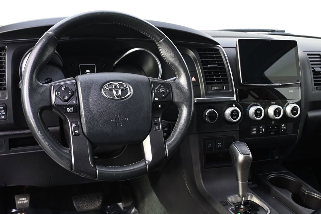 Used 2018 Toyota Sequoia TRD Sport AWD/4WD image 12