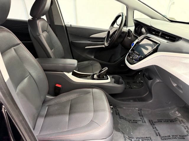Used 2020 Chevrolet Bolt Premier w/ Infotainment Package FWD image 18