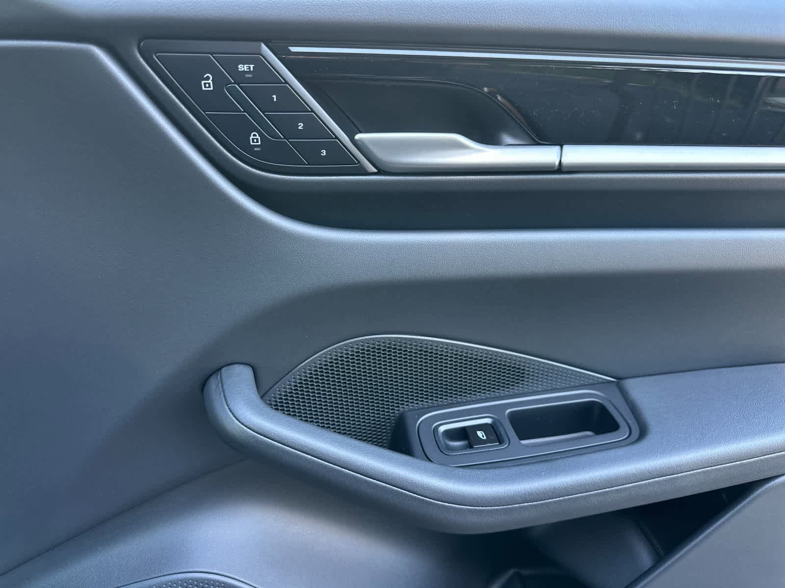 New 2026 Porsche Macan Electric RWD image 19